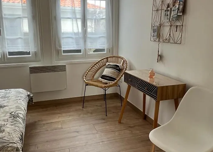 Proche Et Commerces *